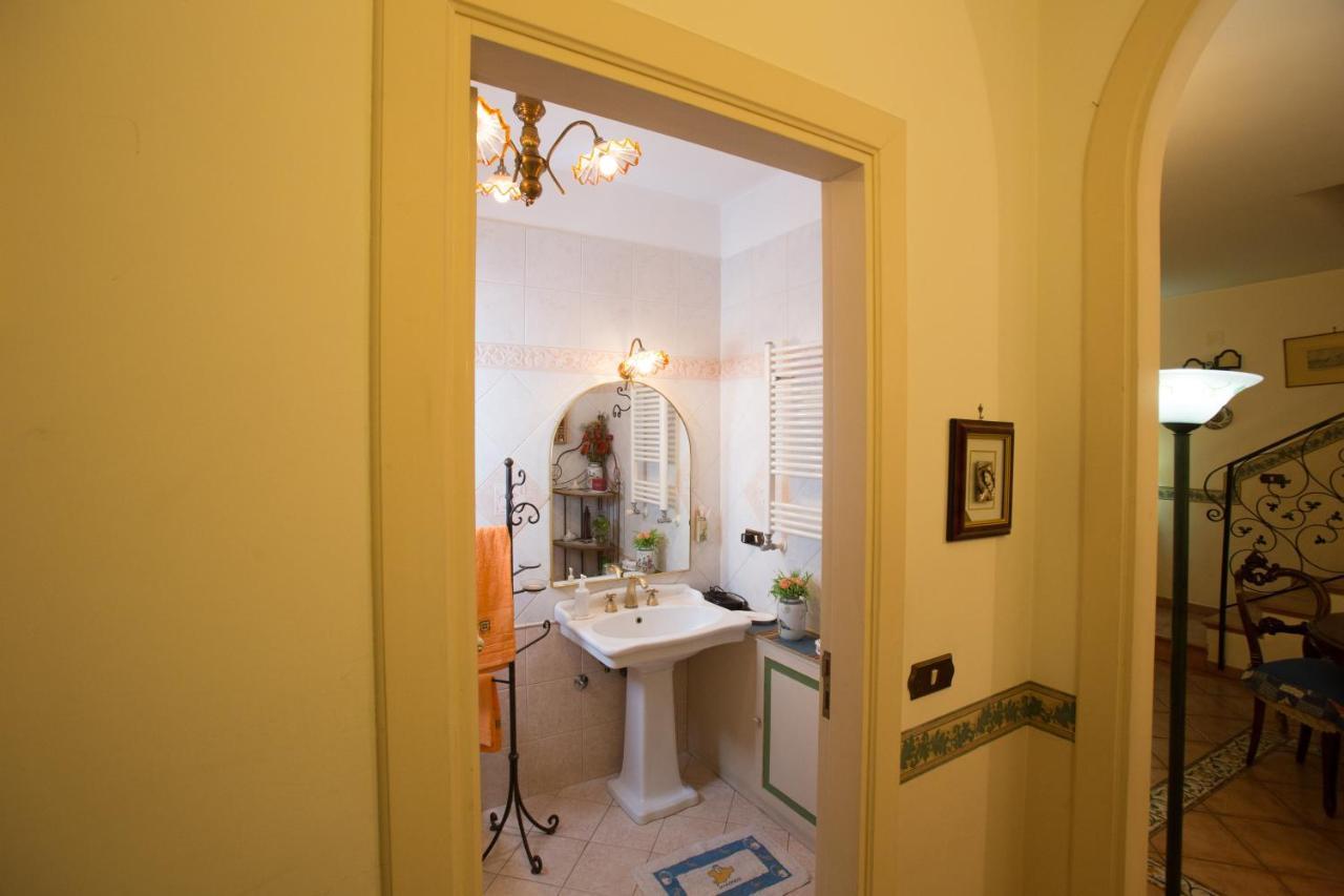 La Via Dei Presepi Bed & Breakfast Napoli Dış mekan fotoğraf