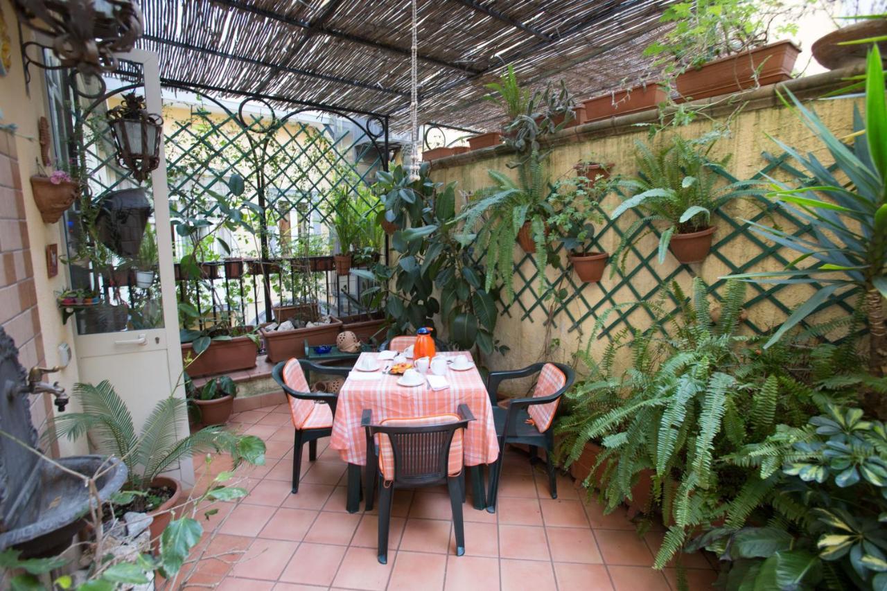 La Via Dei Presepi Bed & Breakfast Napoli Dış mekan fotoğraf